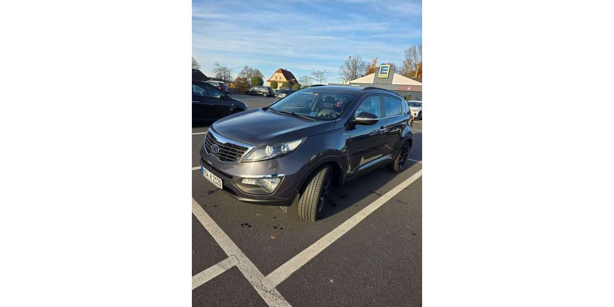 Kia Sportage 241.000 km 8.000 &euro; Neustadt a.d.Waldnaab 92660