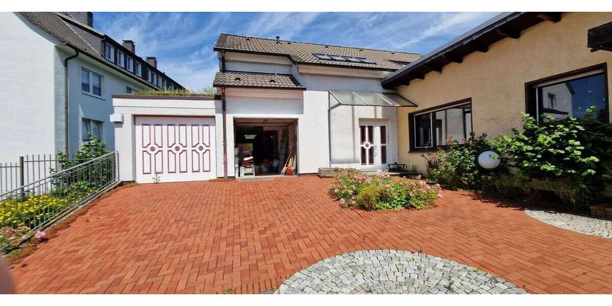 Haus zum Kaufen in Iserlohn 490.000 € 300 m² 10 zimmer