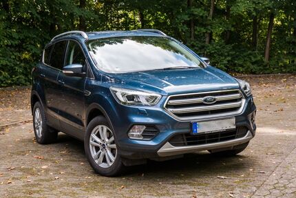 Ford Kuga 52.500 km 15.500 &euro; Kiel 24103