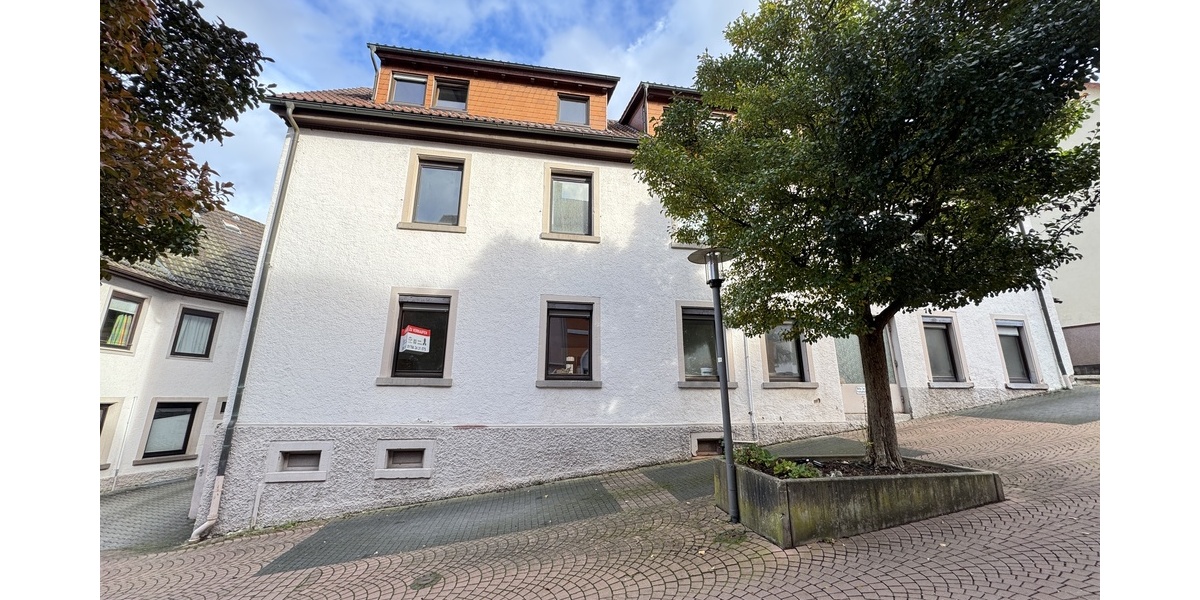 Teilsaniertes 3-Familienhaus in Pforzheim-Würm 14 zimmer