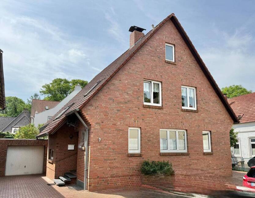 Solides 2-Familienhaus -Wohnen, vermieten, kombinieren – clevere Nutzung für Investoren und Familien