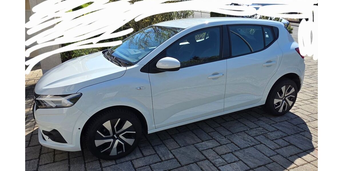 Dacia Sandero 15.900 km 14.900 &euro; Bölsberg 57648