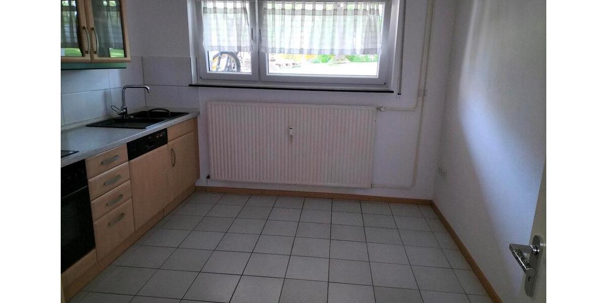 Etagenwohnung Brakel - 1 Zimmer, 48 m&sup2;, 270&euro; | Angebot:26407186