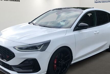 Ford Focus 15.900 km 34.490 &euro; Olpe 57462