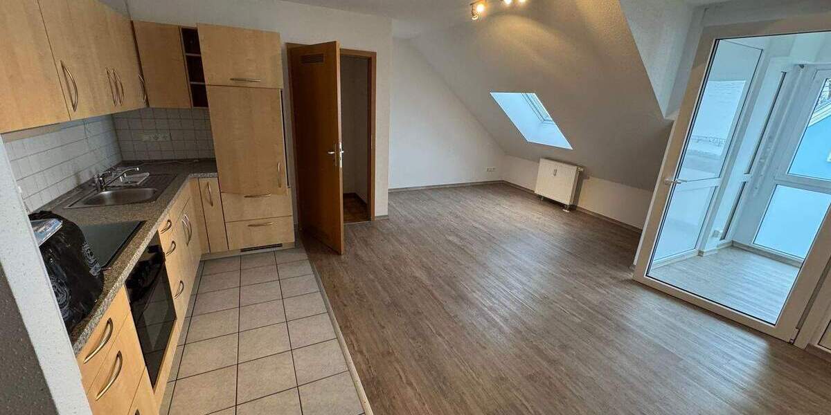 2 Zi. sonnig, helle Seniorenwohnung; mit Wintergarten, Lift, barrierefrei 2 zimmer