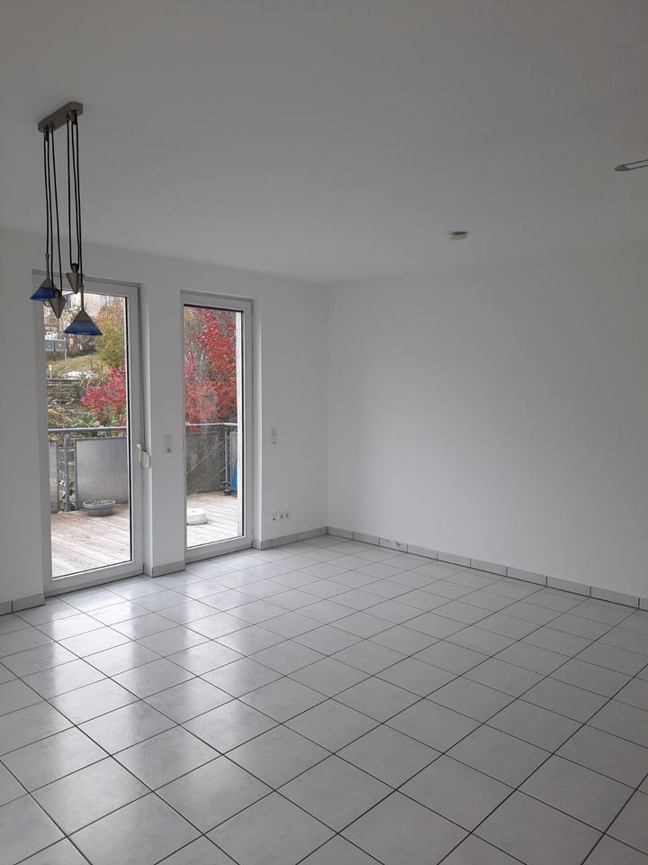Niedernhall! Großes Einfamilienhaus mit Blick ins Kochertal