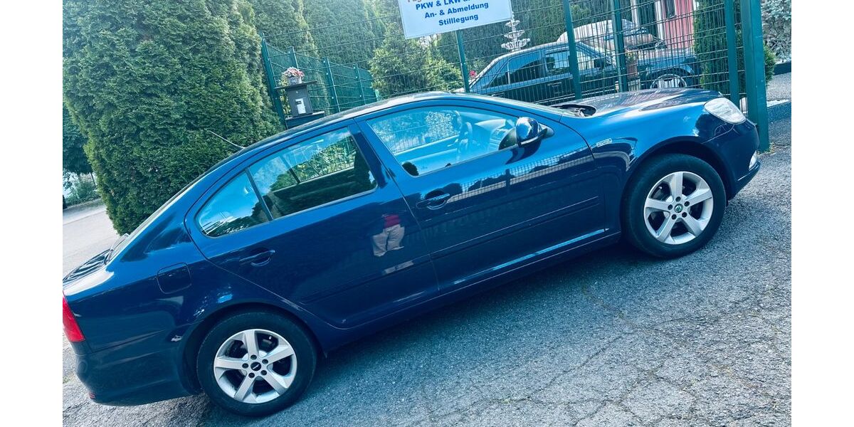 Skoda Octavia 208.000 km 3.999 &euro; Gotha 99867