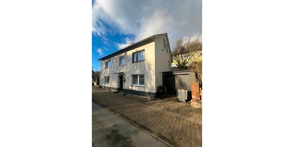 Einfamilienhaus Willebadessen - 7 Zimmer, 174 m&sup2;, 110.000&euro; | Angebot:26698052