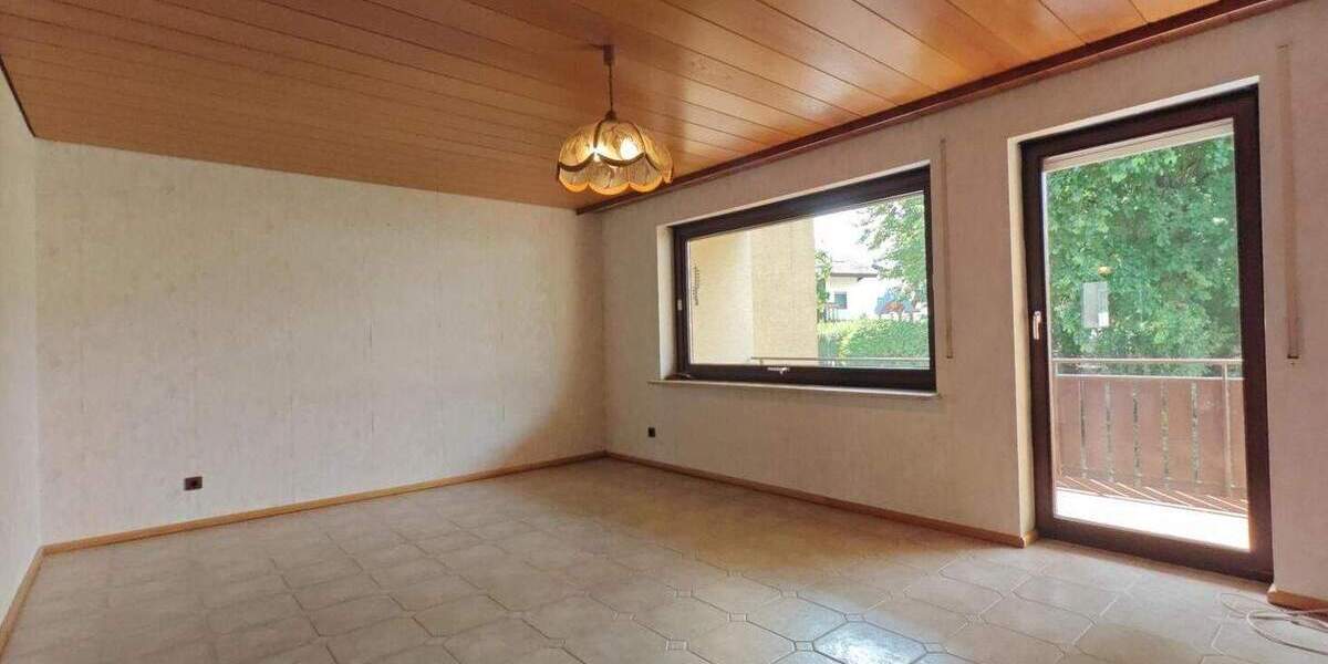 Reihenmittelhaus Pforzheim Büchenbronn - 5 Zimmer, 102 m&sup2;, 320.000&euro; | Angebot:25537570