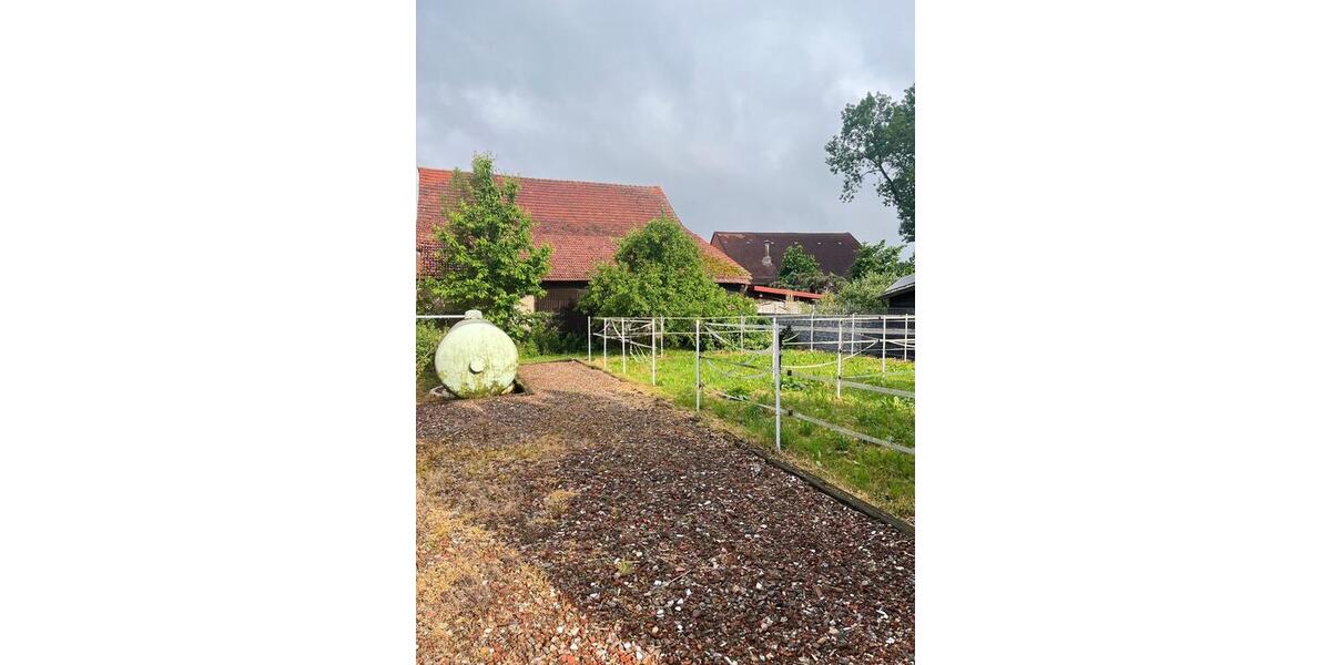Bauernhaus, Landhaus Schenklengsfeld - 6 Zimmer, 156 m&sup2;, 120.000&euro; | Angebot:26857849