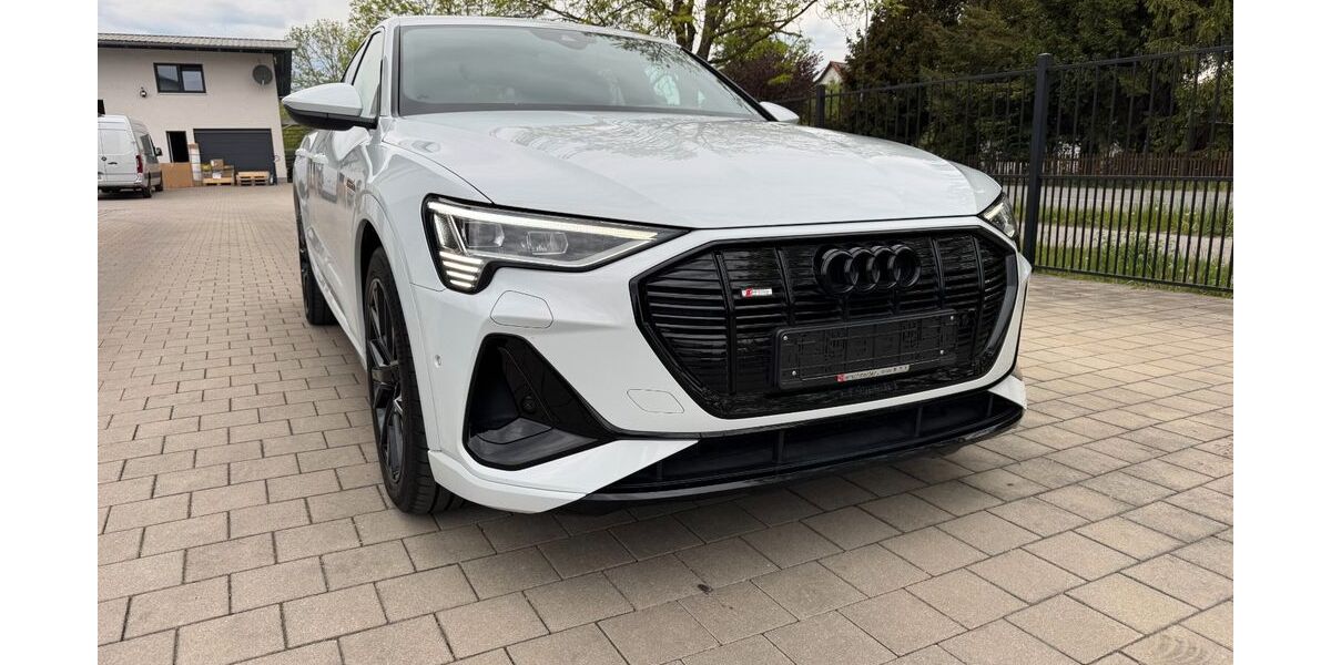 Audi e-tron 66.245 km 35.990 &euro; Altheim 84051