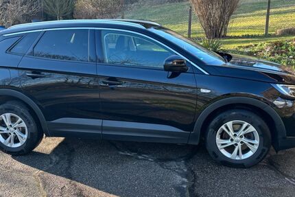 Opel Grandland (X) 106.000 km 15.600 &euro; Bad Kötzting 93444