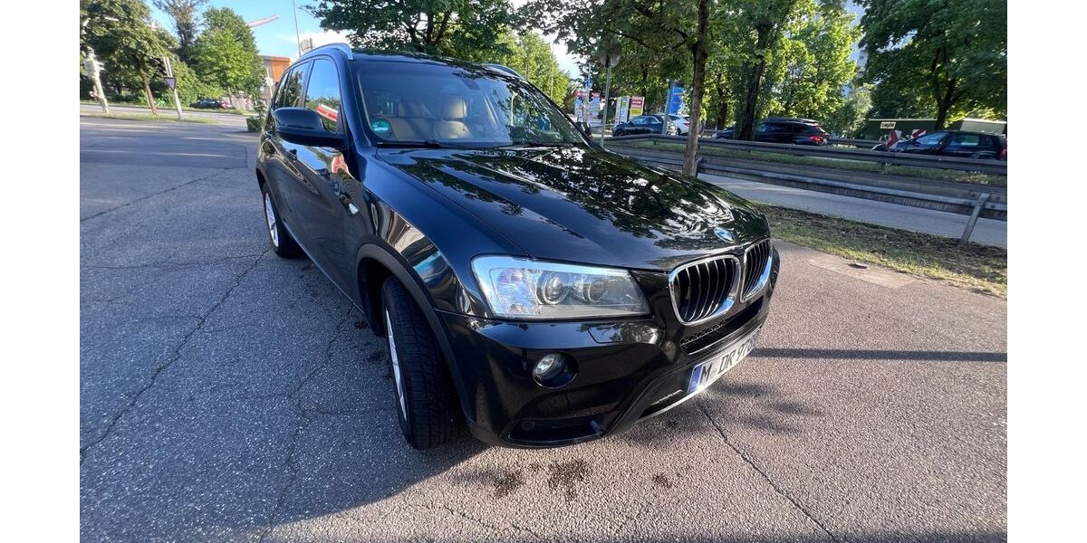 BMW X3 340.000 km 5.900 &euro; München 81373