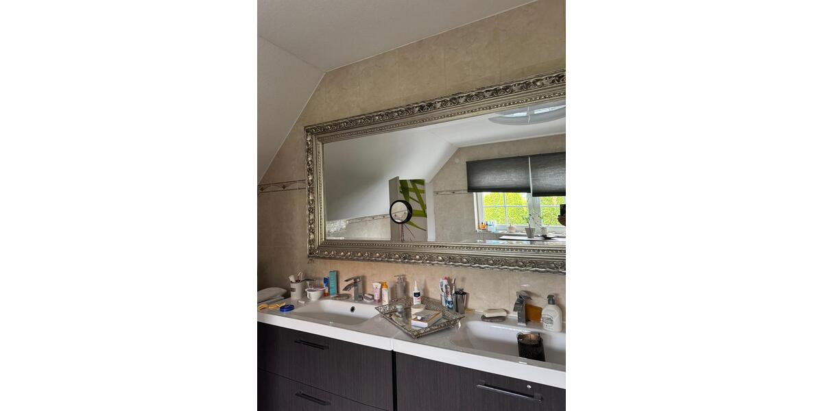 Etagenwohnung Rinteln - 6 Zimmer, 220 m&sup2;, 1.800&euro; | Angebot:26351998