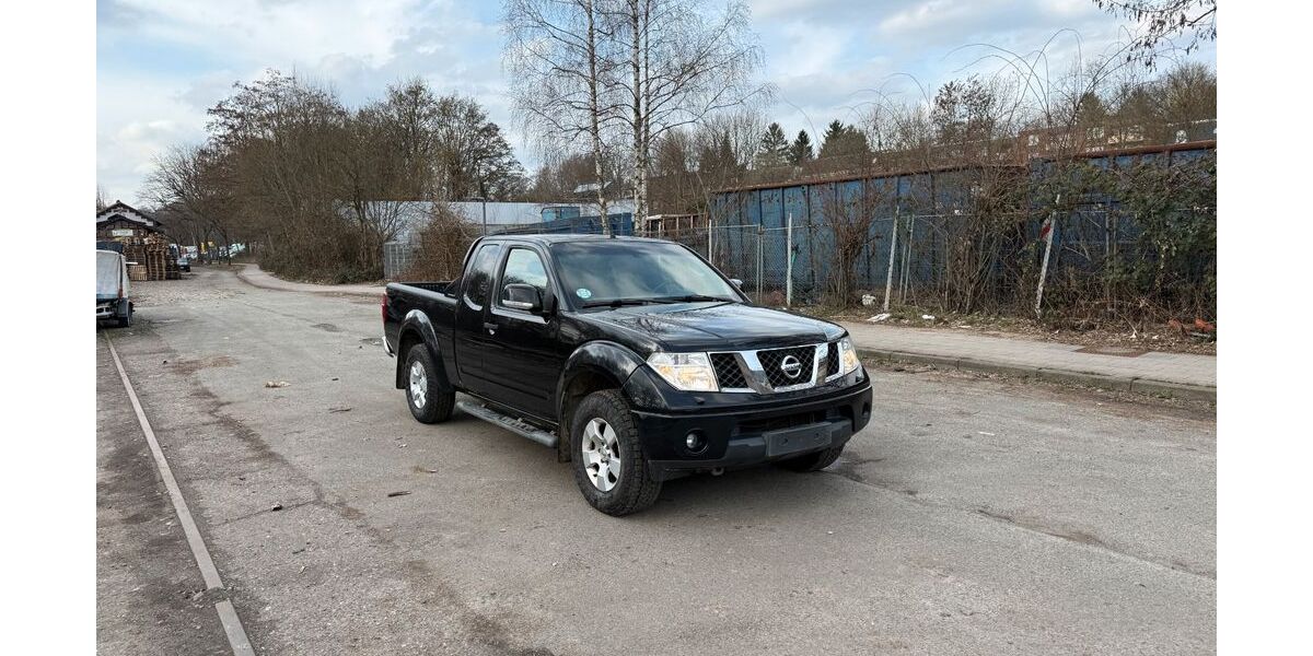 Nissan Navara 229.145 km 3.800 &euro; HAMBURG 22113
