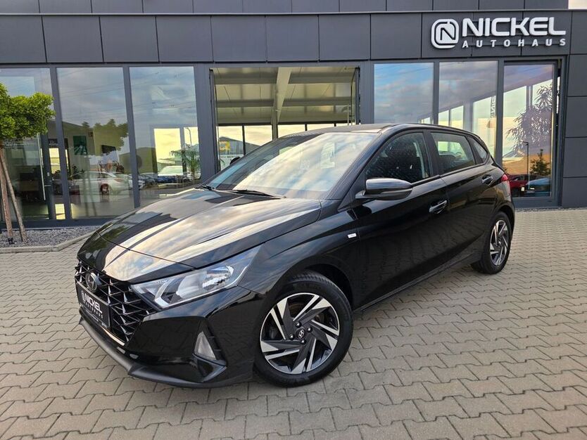 i20
