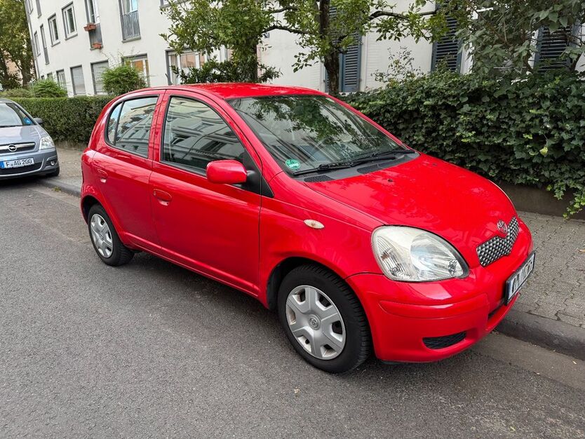 Toyota Yaris 205.000 km 1.500 € Frankfurt 60316