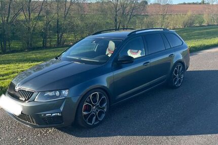 Skoda Octavia 172.000 km 14.000 &euro; Oederan 09569