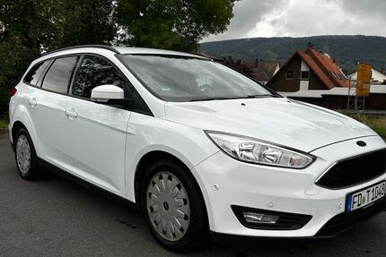 Ford Focus 156.105 km 7.900 € Gersfeld 36129