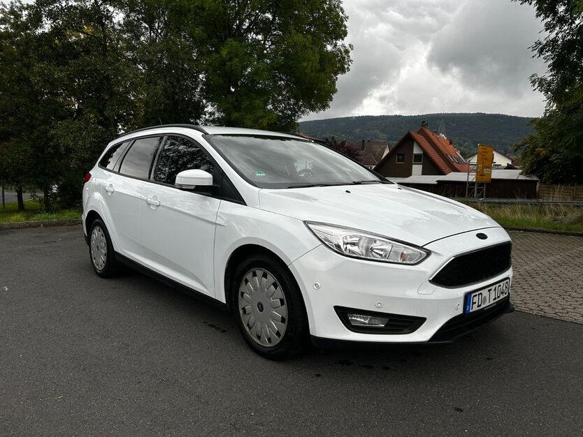Ford Focus 156.105 km 7.900 € Gersfeld 36129