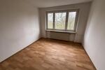 Etagenwohnung Suhl - 3 Zimmer, 60 m&sup2;, 411&euro; | Angebot:26676874