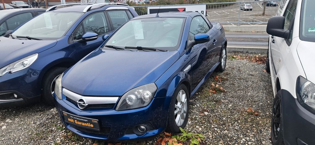 Opel Tigra 121.000 km 3.290 &euro; Reutlingen 72766