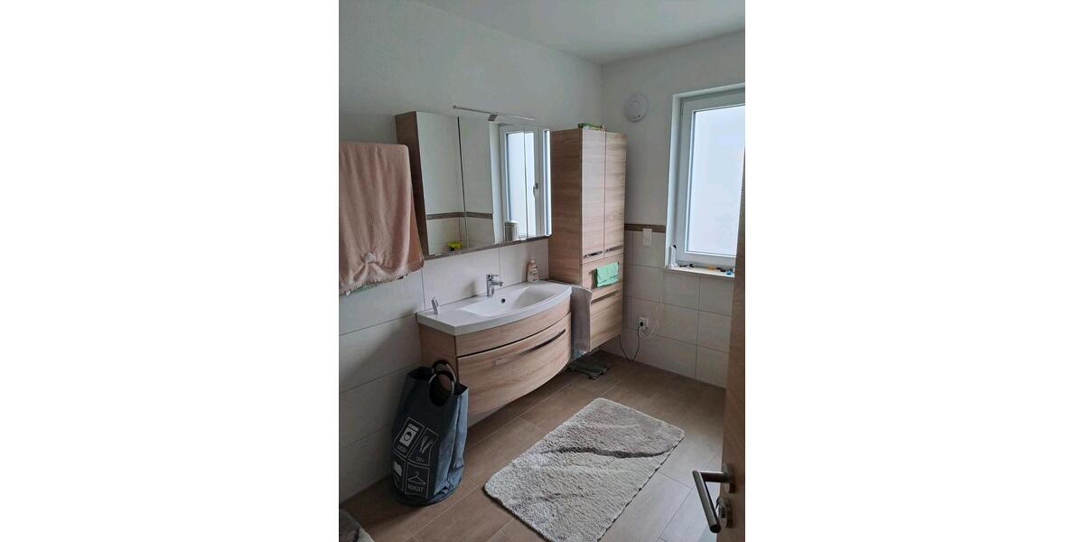 Doppelhaushälfte Hofkirchen - 4 Zimmer, 140 m&sup2;, 1.300&euro; | Angebot:26432115