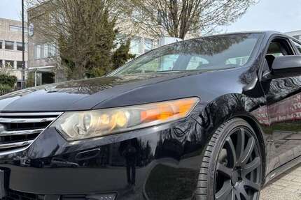 Honda Accord 188.000 km 7.700 &euro; Riemerling 85521