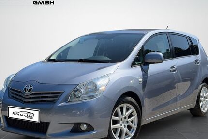 Toyota Verso 171.205 km 8.490 &euro; Hamburg 22111