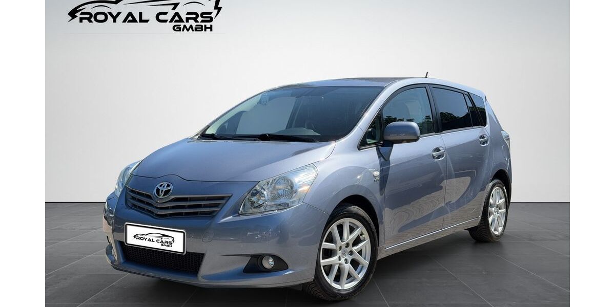 Toyota Verso 171.205 km 8.490 &euro; Hamburg 22111
