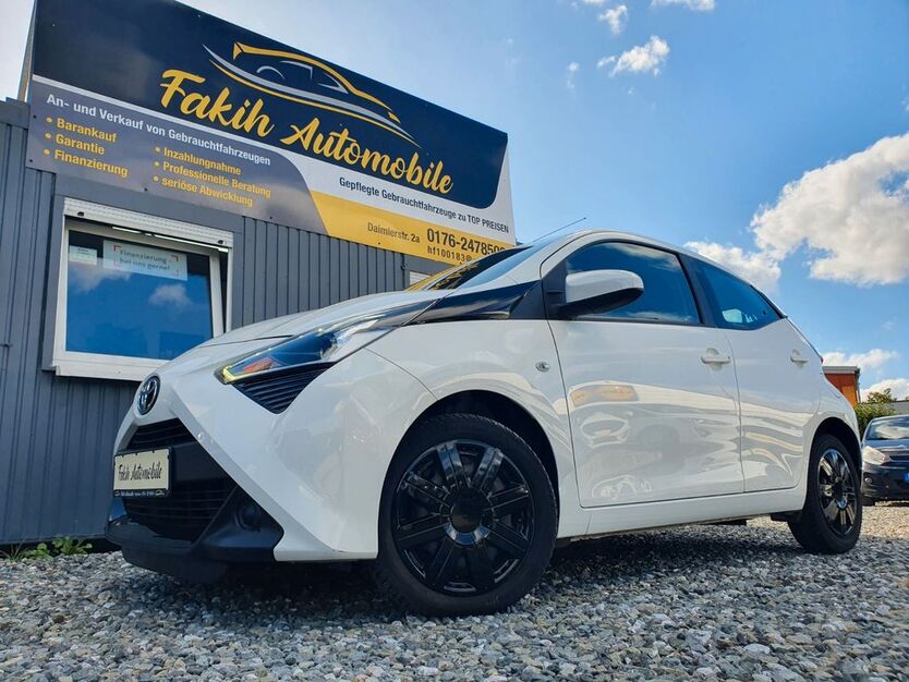 Toyota Aygo (X) 82.000 km 9.999 € Weißenhorn 89264