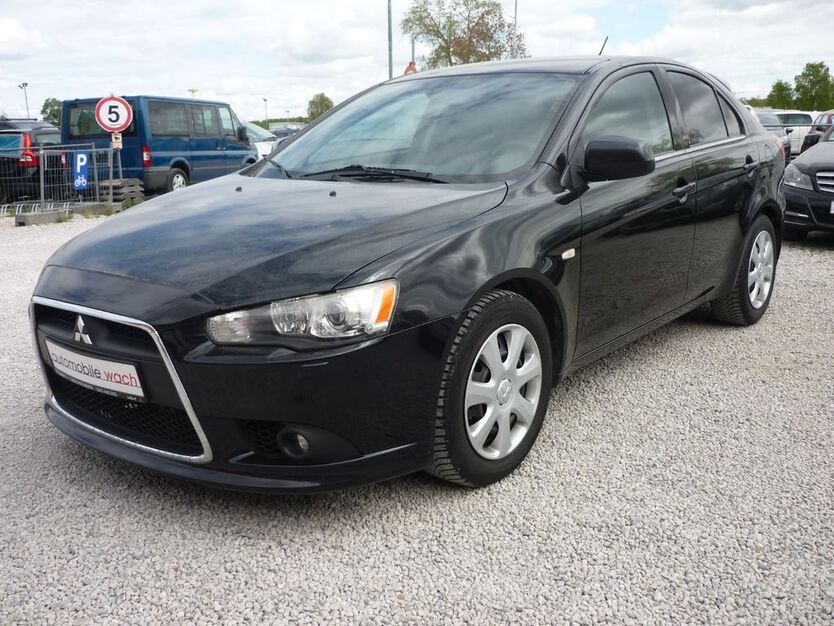 Mitsubishi Lancer 170.000 km 4.150 € München 81829