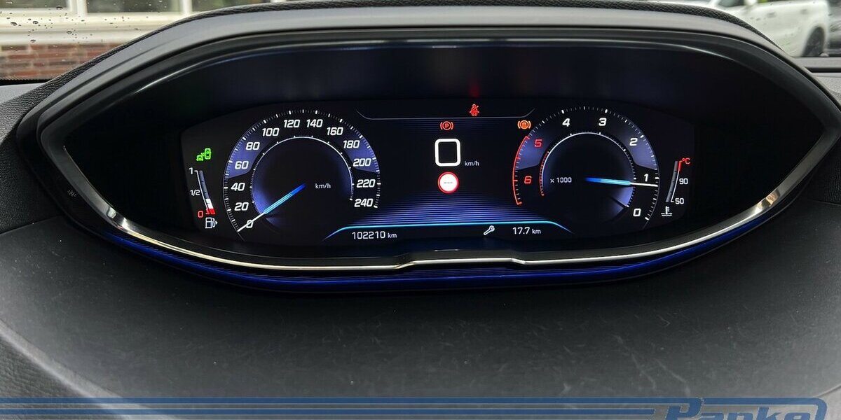 Peugeot 3008 2.0 BlueHDi Allure 150 FAP*360°*TotW*LED* 100.000 km 16.390 &euro; Berlin 13187