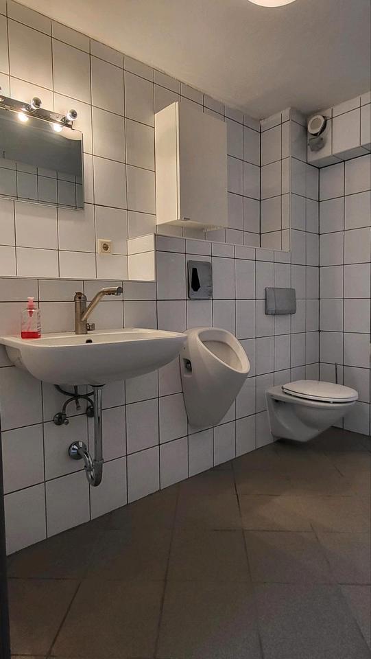 Geräumiges Wohnhaus auf ehemaliger landw. Hofstelle zimmer