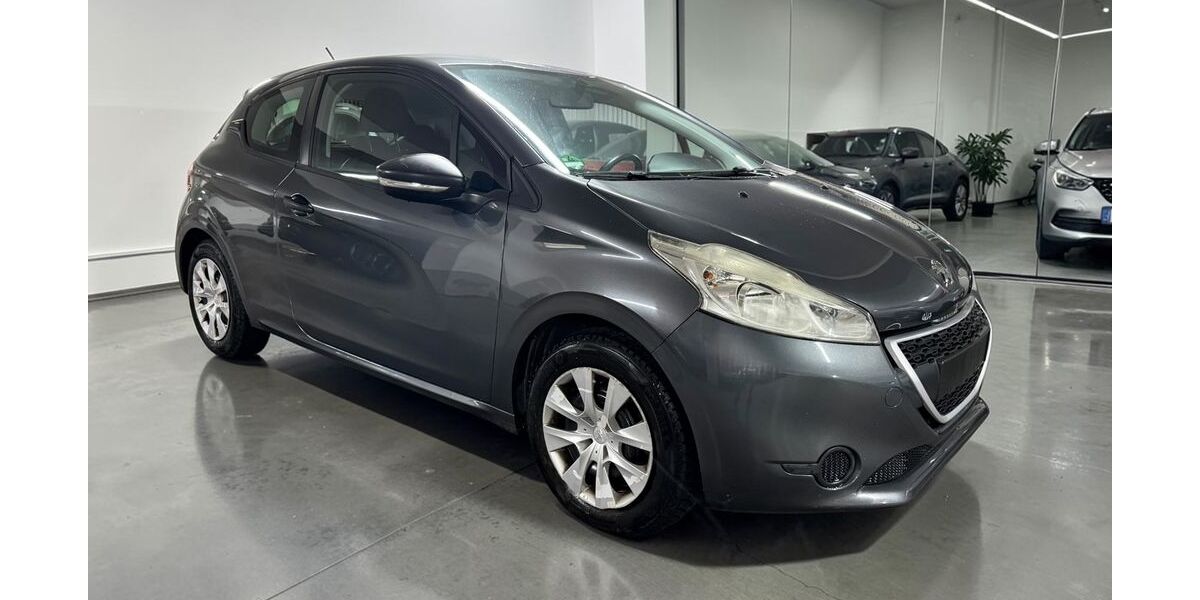 Peugeot 208 118.111 km 4.500 &euro; München 80636