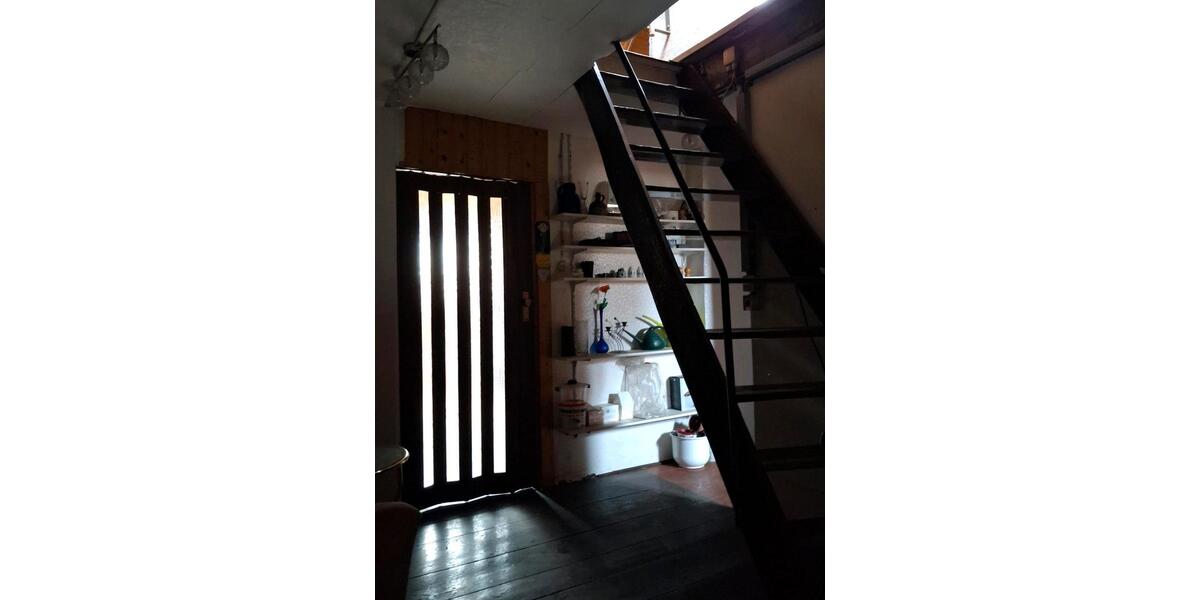 Reihenhaus Werdau - 5 Zimmer, 100 m&sup2;, 65.000&euro; | Angebot:24829937