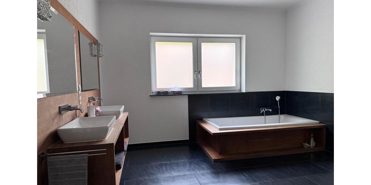 Einfamilienhaus Zweibrücken - 5 Zimmer, 300 m&sup2;, 790.000&euro; | Angebot:27129153