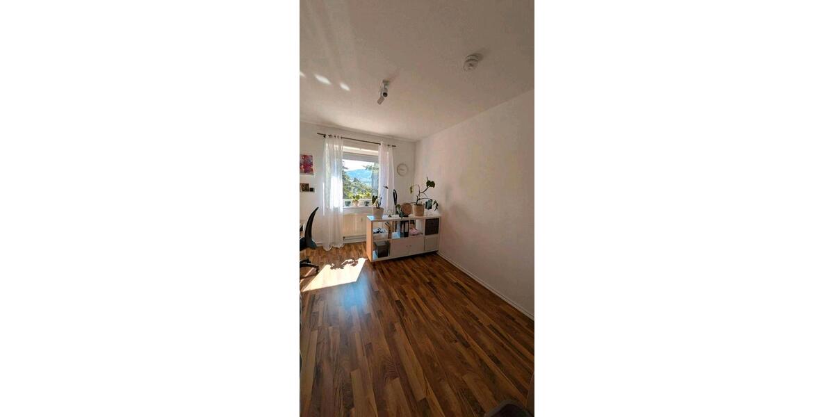 Etagenwohnung Freital - 3 Zimmer, 70 m&sup2;, 720&euro; | Angebot:26340985