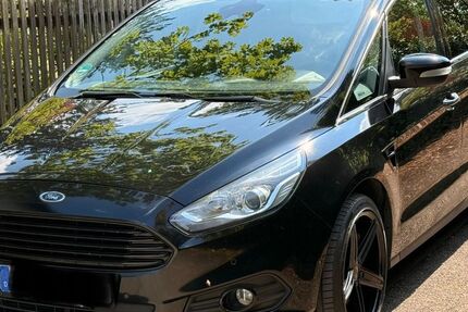Ford S-Max 175.000 km 10.900 &euro; München 81827