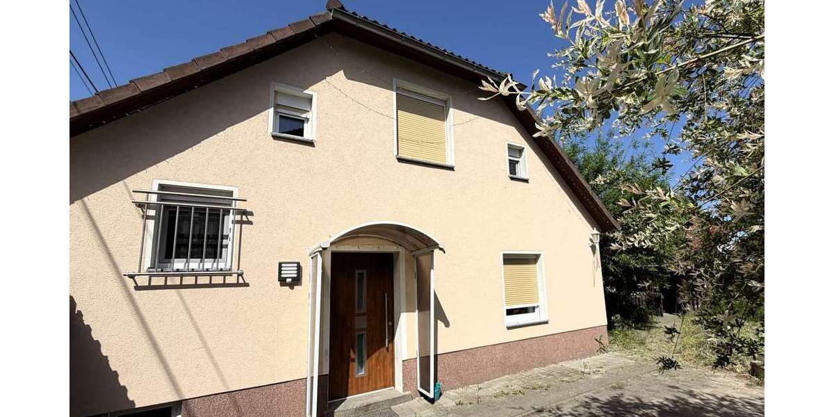 Einfamilienhaus Elsterwerda - 3 Zimmer, 85 m&sup2;, 125.000&euro; | Angebot:26803531