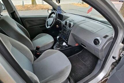 Ford Fusion 119.000 km 2.290 &euro; Brühl 50321