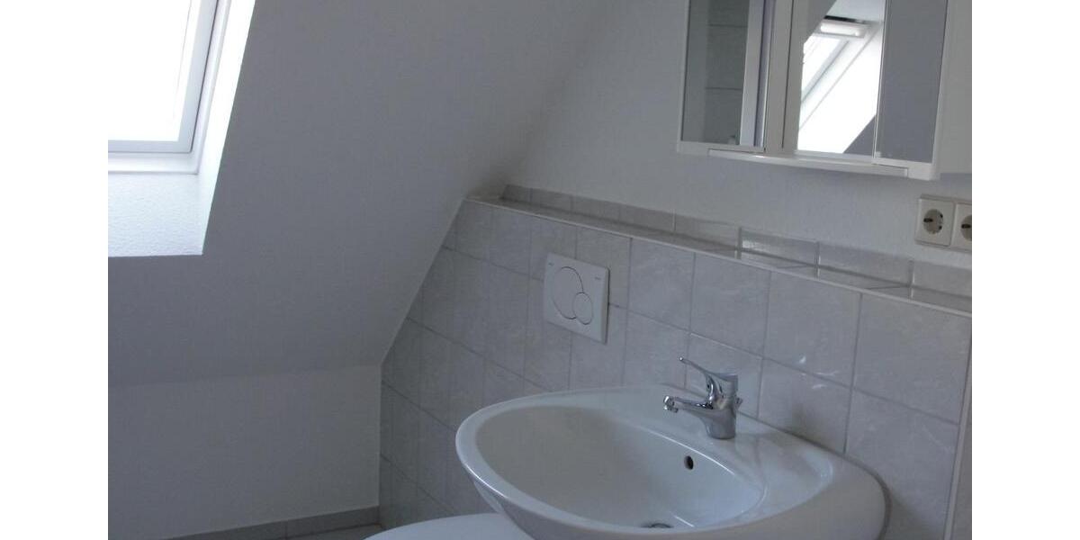 Dachgeschoßwohnung Villingen-Schwenningen Schwenningen - 1.5 Zimmer, 39 m&sup2;, 420&euro; | Angebot:26237166