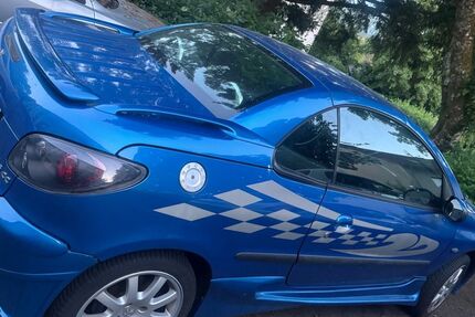 Peugeot 206 102.000 km 3.000 &euro; Siegen 57078