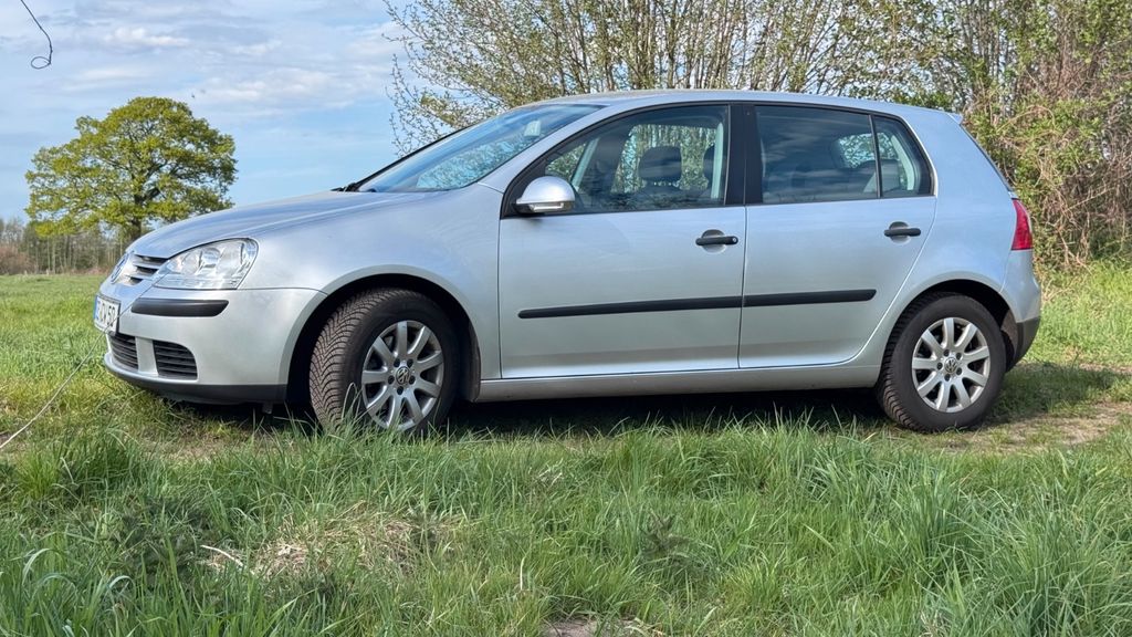 VW Golf 123.000 km 5.950 &euro; Hamburg 20355