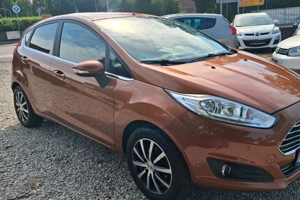 Ford Fiesta 136.000 km 5.599 &euro; Dietersheim (Bei Eching) 85386
