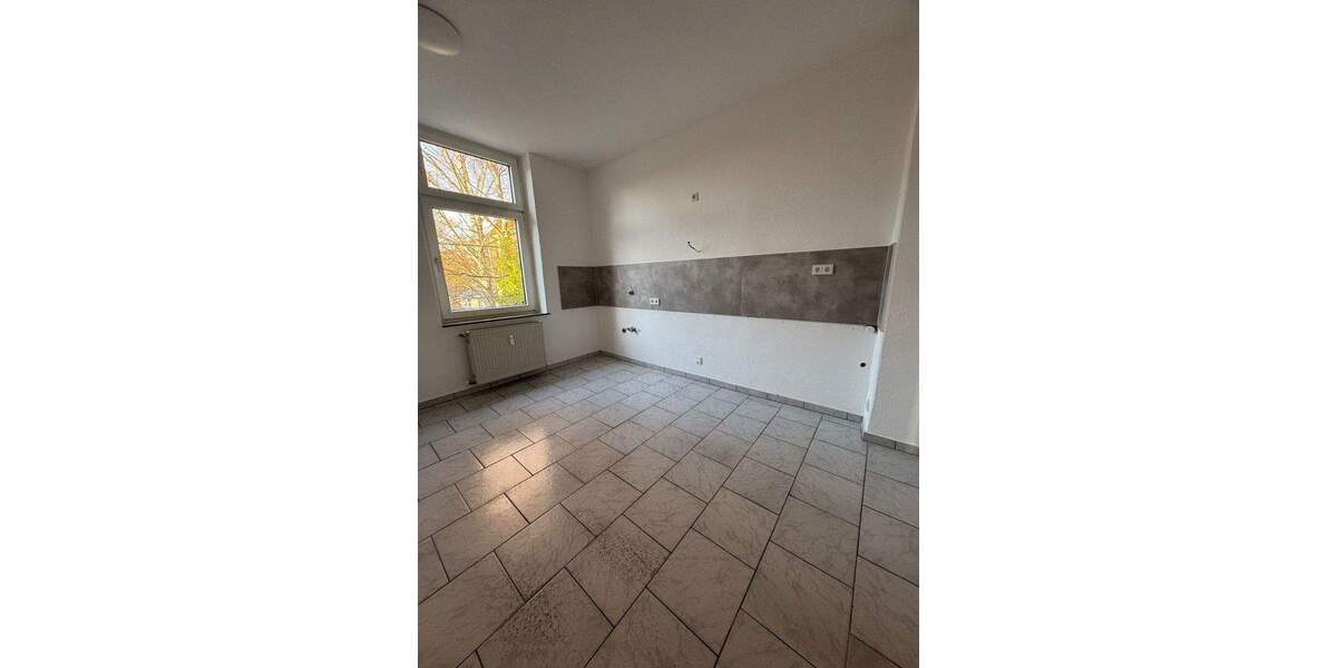 Etagenwohnung Gelsenkirchen Neustadt - 4 Zimmer, 103 m&sup2;, 732&euro; | Angebot:25339795