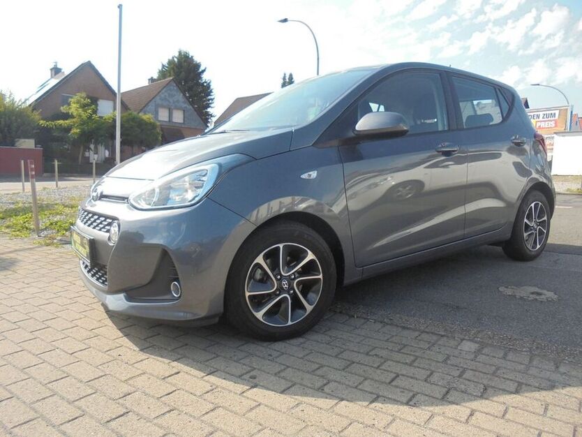 i10