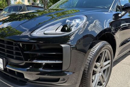 Porsche Macan 75.561 km 51.900 € München 81243