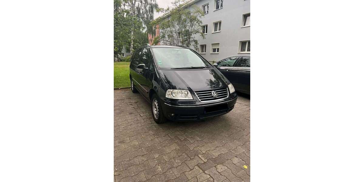 VW Sharan 218.000 km 3.999 &euro; Berlin 10969