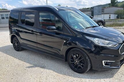 Ford Grand Tourneo 86.000 km 14.900 &euro; Königsbronn 89551